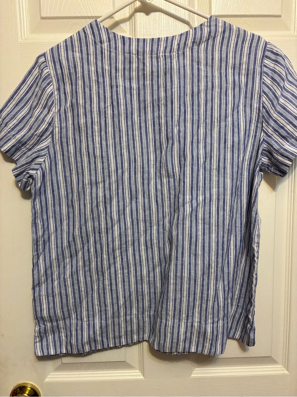 Women’s Land’s End Blue Striped Linen Top - Medium - Picture 4 of 4